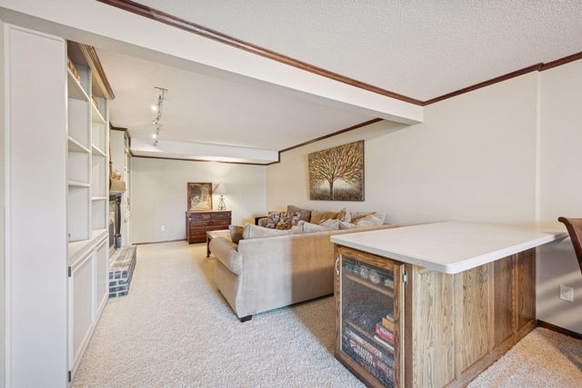 972 Rolling Greens Lane NW, Hutchinson, MN 55350