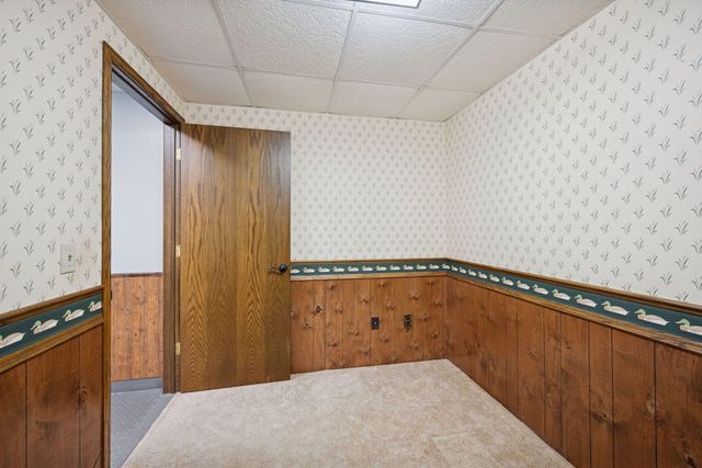 972 Rolling Greens Lane NW, Hutchinson, MN 55350