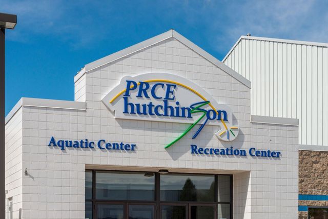 972 Rolling Greens Lane NW, Hutchinson, MN 55350