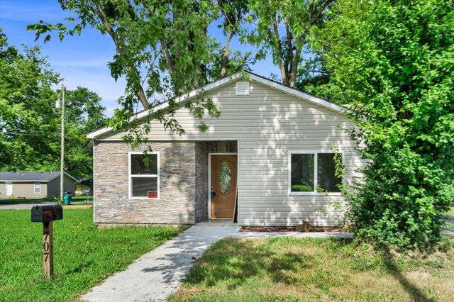 707 North College Avenue, Republic, MO 65738
