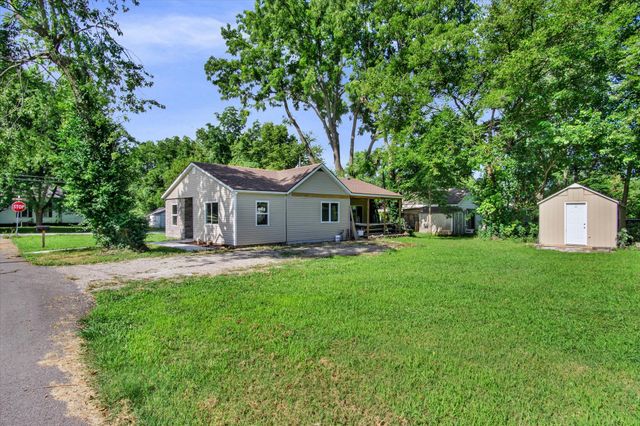 707 North College Avenue, Republic, MO 65738