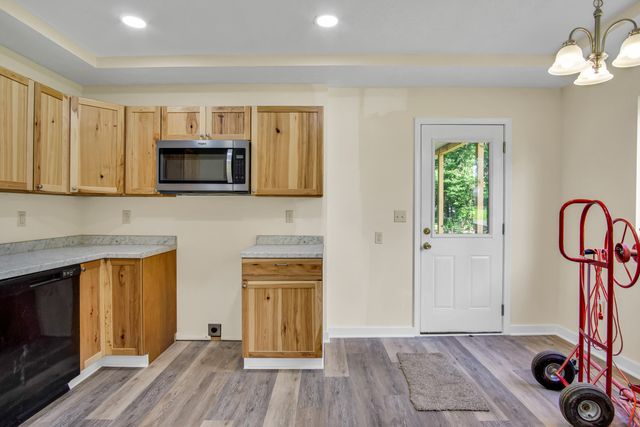 707 North College Avenue, Republic, MO 65738