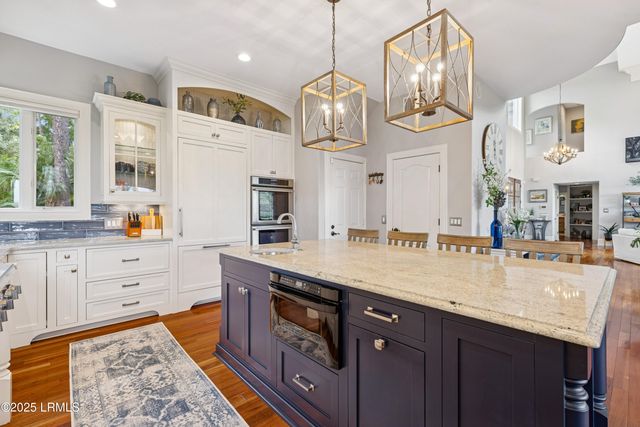 11 Foot Point Road, Hilton Head Island, SC 29928