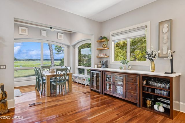 11 Foot Point Road, Hilton Head Island, SC 29928