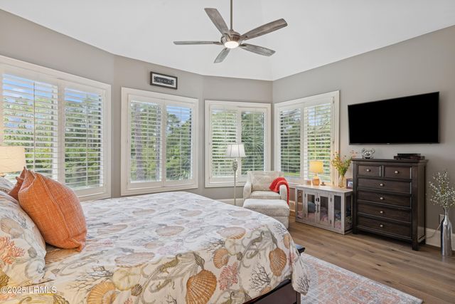 11 Foot Point Road, Hilton Head Island, SC 29928