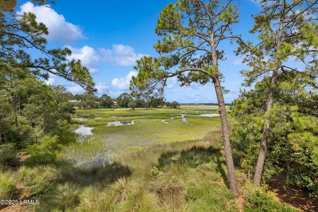 11 Foot Point Road, Hilton Head Island, SC 29928