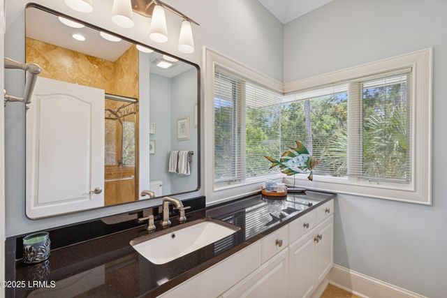 11 Foot Point Road, Hilton Head Island, SC 29928