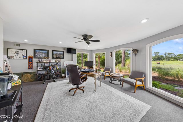 11 Foot Point Road, Hilton Head Island, SC 29928