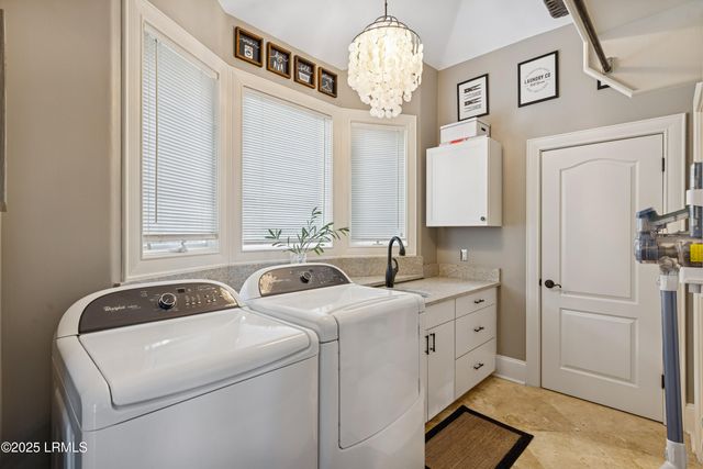 11 Foot Point Road, Hilton Head Island, SC 29928