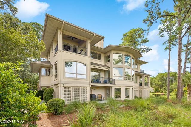 11 Foot Point Road, Hilton Head Island, SC 29928