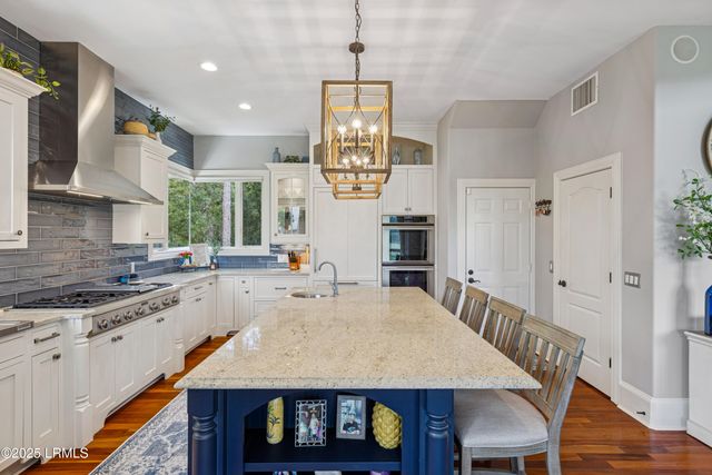 11 Foot Point Road, Hilton Head Island, SC 29928