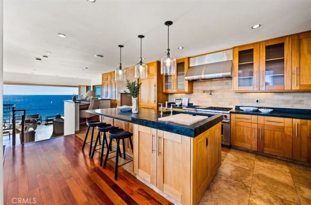 2615 Victoria, Laguna Beach, CA 92651