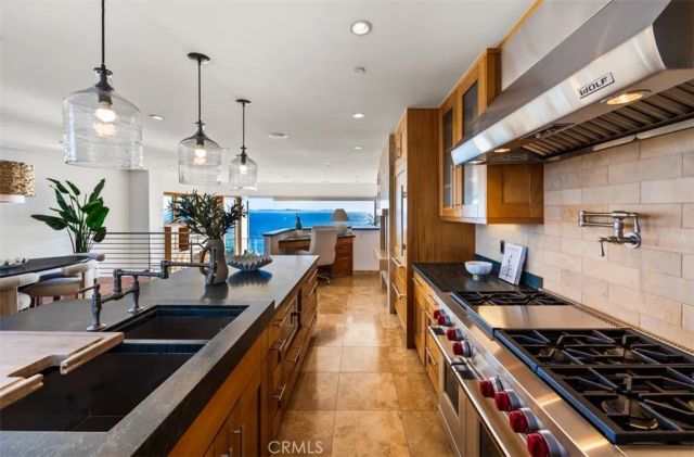 2615 Victoria, Laguna Beach, CA 92651