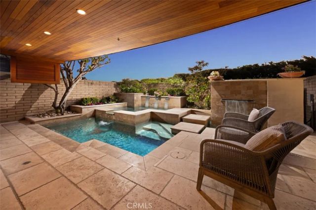 2615 Victoria, Laguna Beach, CA 92651