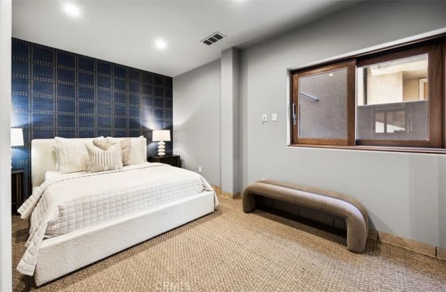 2615 Victoria, Laguna Beach, CA 92651