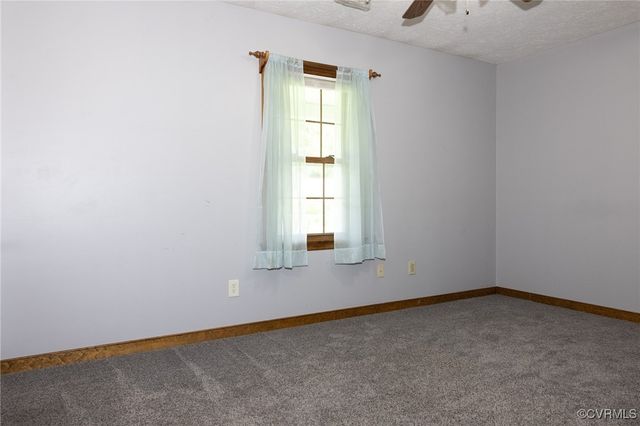 5305 Swift Hill Ln, Sandston, VA 23150