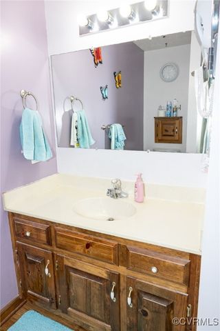 5305 Swift Hill Ln, Sandston, VA 23150