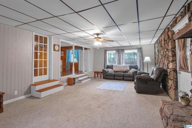 406 TRAFFORD ROAD, Warrior, AL 35180