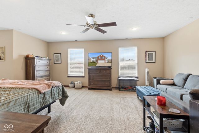 5850 Columbia Circle, Greenwood, IN 46142