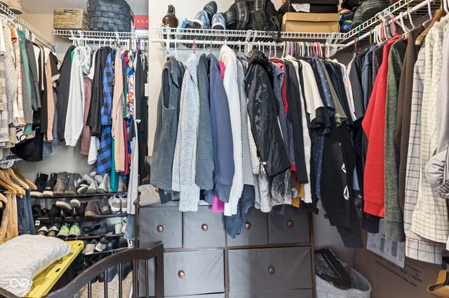 5850 Columbia Circle, Greenwood, IN 46142