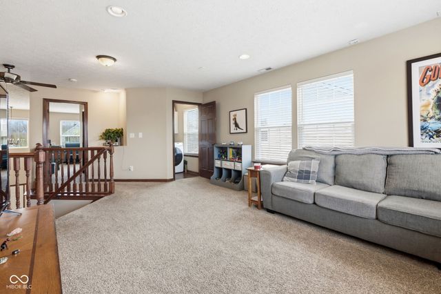 5850 Columbia Circle, Greenwood, IN 46142