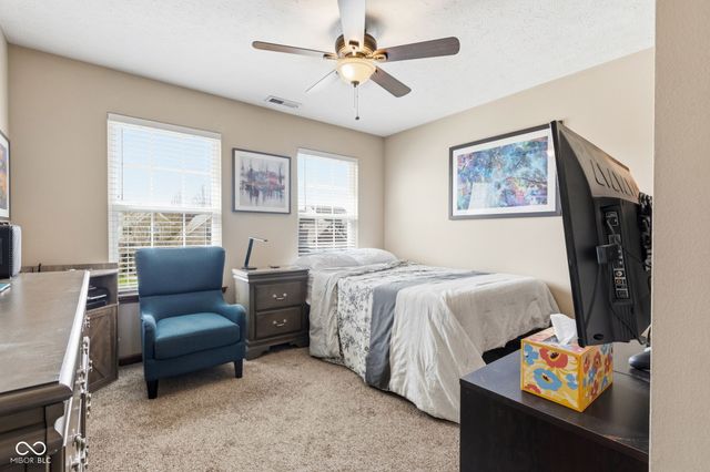 5850 Columbia Circle, Greenwood, IN 46142