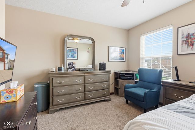 5850 Columbia Circle, Greenwood, IN 46142