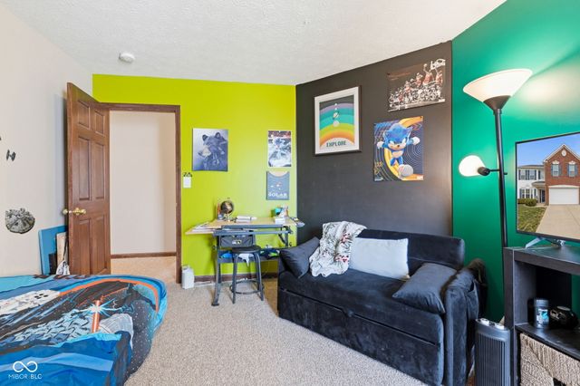 5850 Columbia Circle, Greenwood, IN 46142