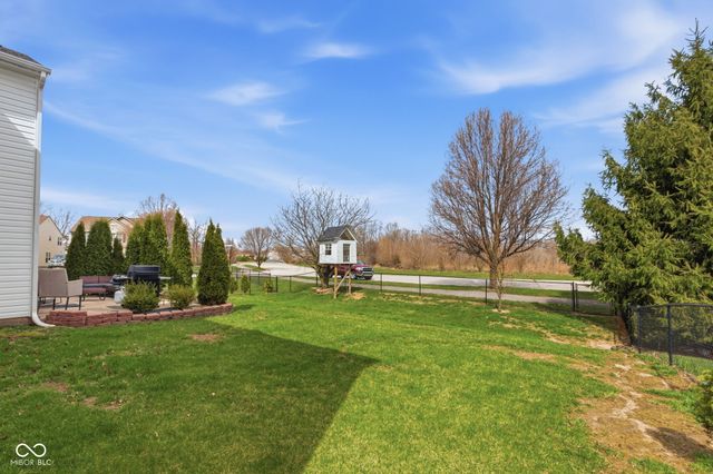 5850 Columbia Circle, Greenwood, IN 46142