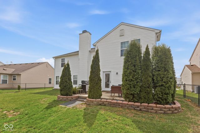 5850 Columbia Circle, Greenwood, IN 46142