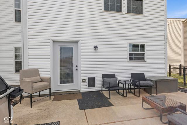 5850 Columbia Circle, Greenwood, IN 46142