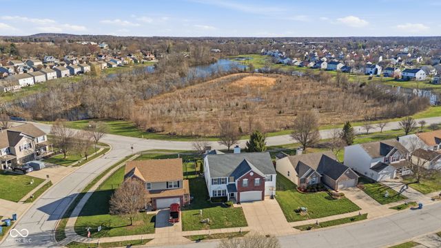 5850 Columbia Circle, Greenwood, IN 46142