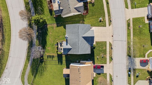 5850 Columbia Circle, Greenwood, IN 46142