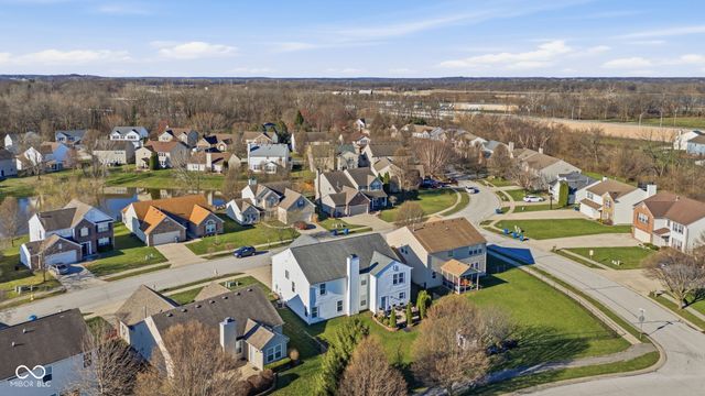 5850 Columbia Circle, Greenwood, IN 46142