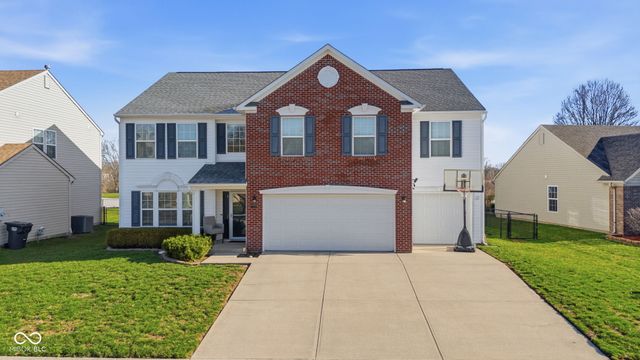 5850 Columbia Circle, Greenwood, IN 46142