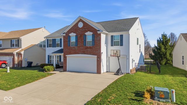 5850 Columbia Circle, Greenwood, IN 46142