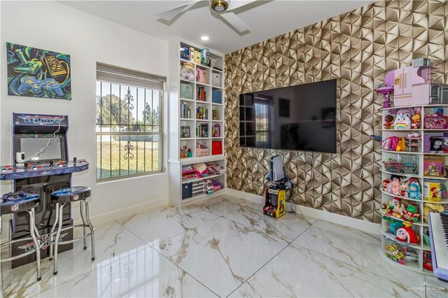 3111 Emerald Valley Boulevard, Brownsville, TX 78526