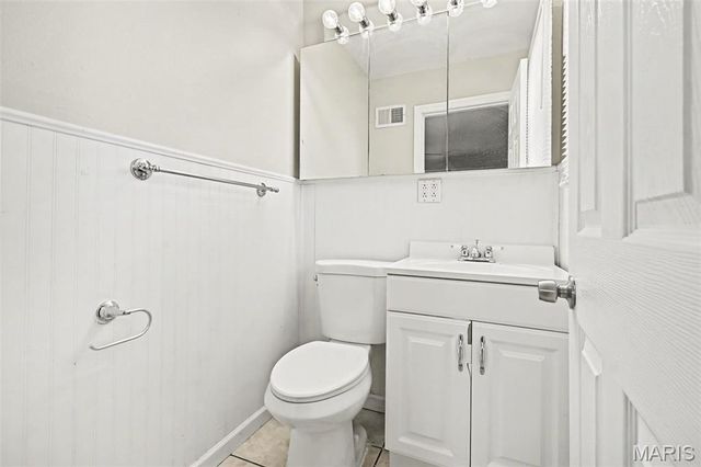 570 Saint Christina Lane, Florissant, MO 63031
