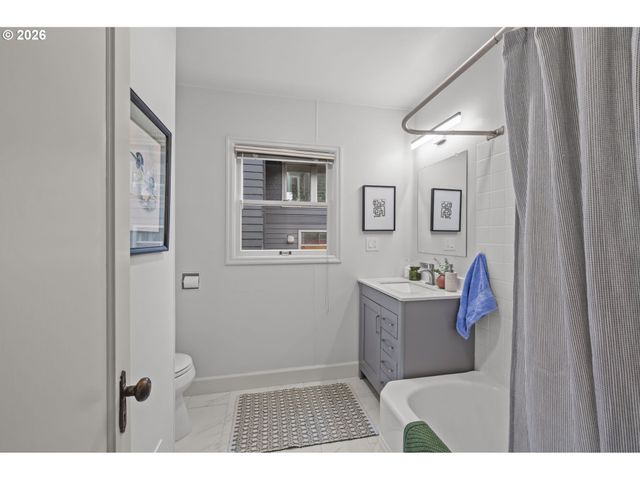 734 Se 69TH Ave, Portland, OR 97215