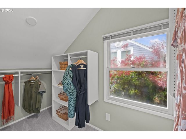 734 Se 69TH Ave, Portland, OR 97215