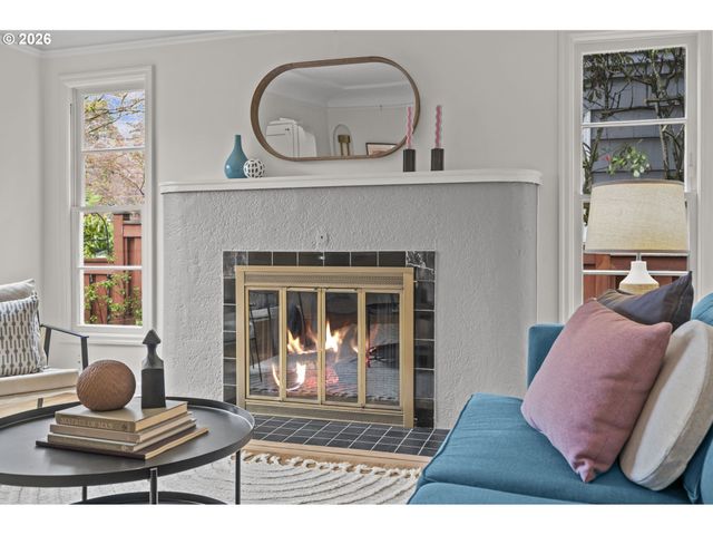 734 Se 69TH Ave, Portland, OR 97215