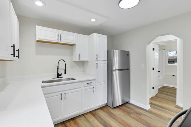 720 W Hubert Avenue, Lancaster, OH 43130