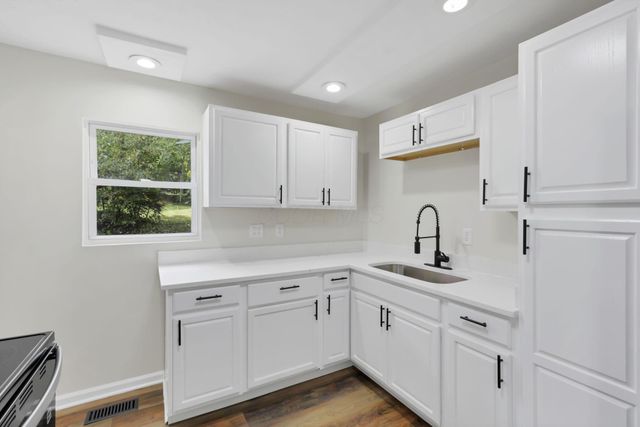 720 W Hubert Avenue, Lancaster, OH 43130