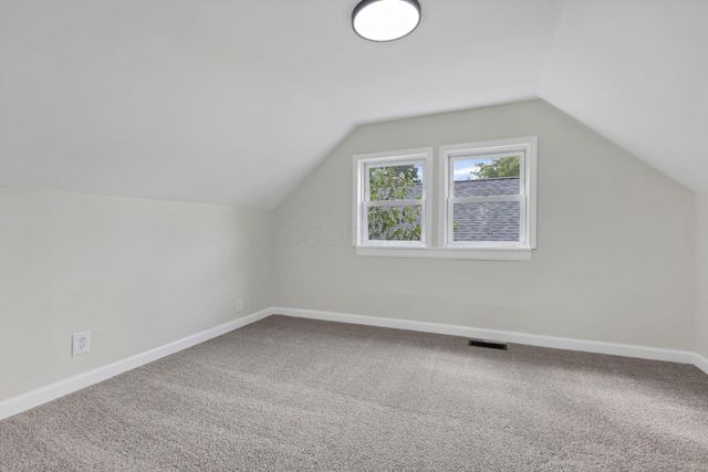 720 W Hubert Avenue, Lancaster, OH 43130