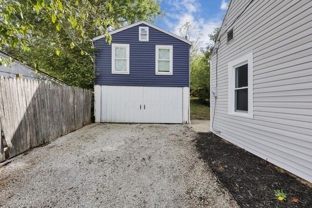 720 W Hubert Avenue, Lancaster, OH 43130