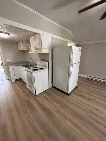 720 W Hubert Avenue, Lancaster, OH 43130