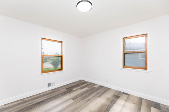 2454 Long Lake Road, New Brighton, MN 55112