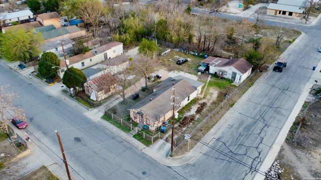 1000 Porter St, San Antonio, TX 78210