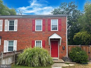 2228 HUNTINGTON AVE, Alexandria, VA 22303
