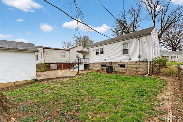 8576 Kathlyn Drive, St Louis, MO 63134